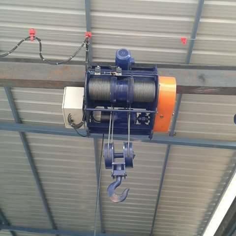 1 TON WIRE ROPE HOIST