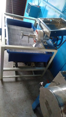Urud Dal Splitting Machine