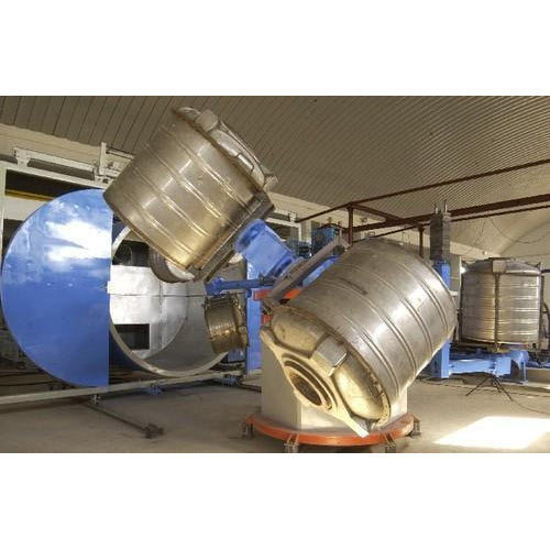 Moving Oven Roto Moulding Machine