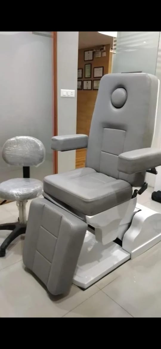 Derma Chair