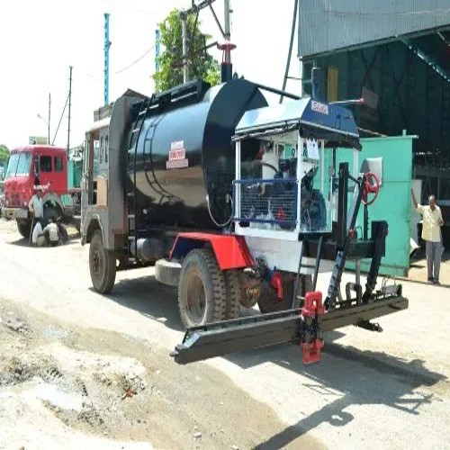 Bitumen Sprayer Machine