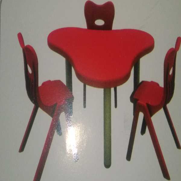 Winter heart kids table