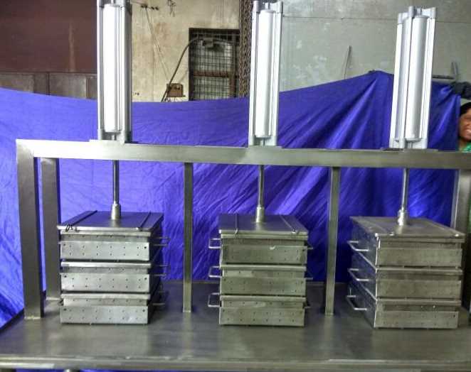 Single Station Paneer Press Machine