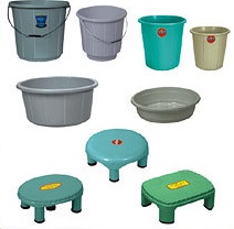 PLASTIC HOUSEHOLD ITEMS