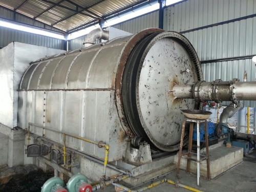 Waste Tyre Recycling Plant (Pyrolysis Plant 5 Ton)