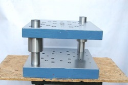 Diagonal Pillar Die Set MS 230mm length 230 mm